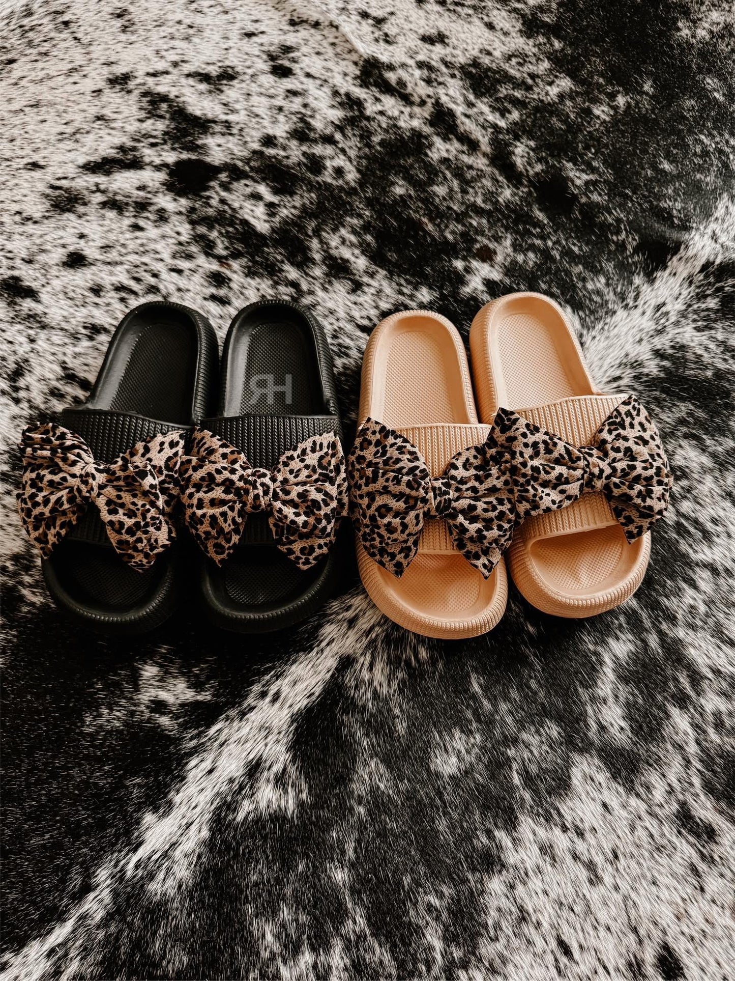 Leopard Bow Cloud Slides