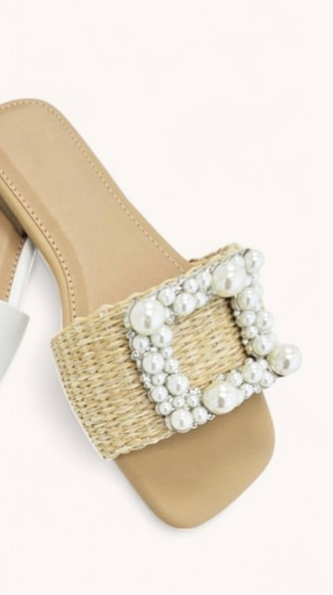 Raffia Sandals with Pearls