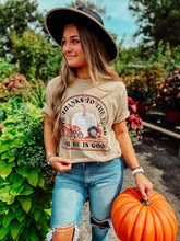 Load image into Gallery viewer, Give Thanks to the Lord Tee
