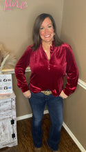Load image into Gallery viewer, Luxurious Velvet Top - Red